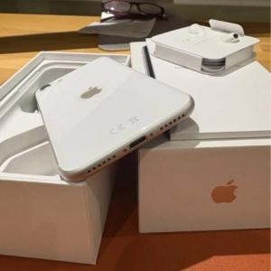 iPhone SE 2020 64gb Mint Boxed