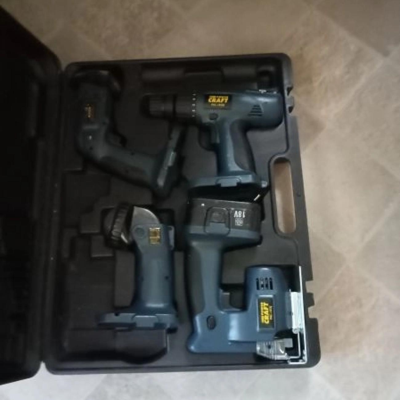 Working flood lights tripoded