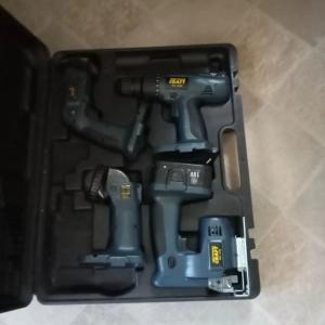 Working flood lights tripoded