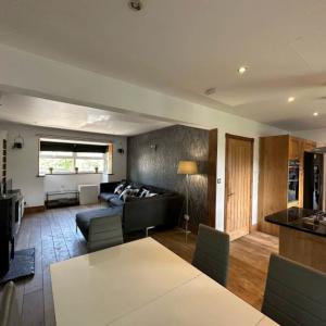 5-bed home near York with garden & private parking