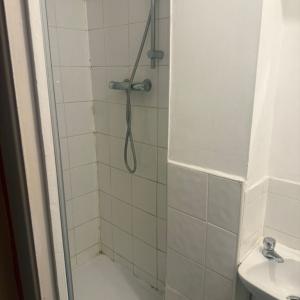 Rent 3 Bed House - Nightingale Road, Edmonton N9 8PT