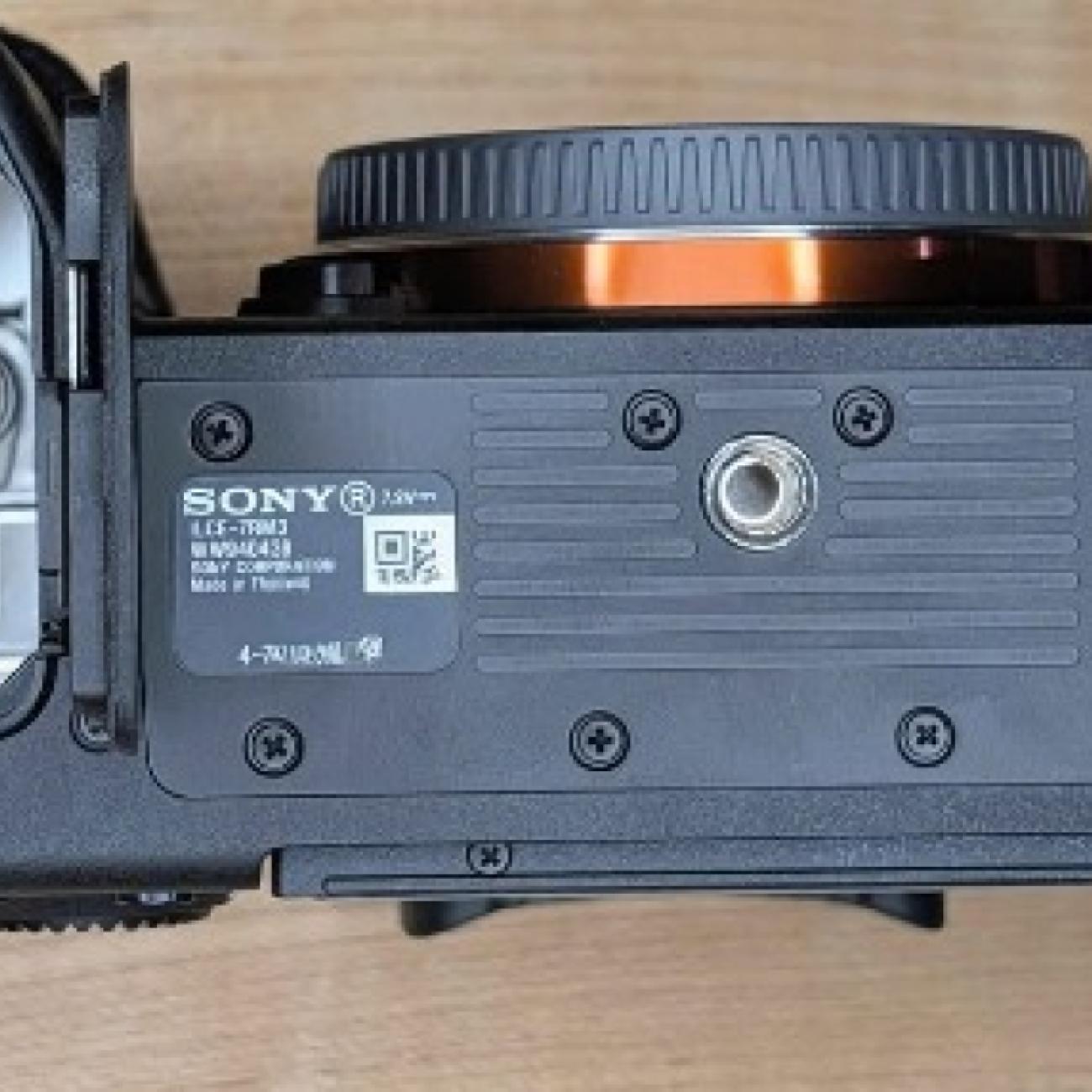 Sony Alpha A7R III 42.4MP Mirrorless Digital Camera Body Only with Accessories
