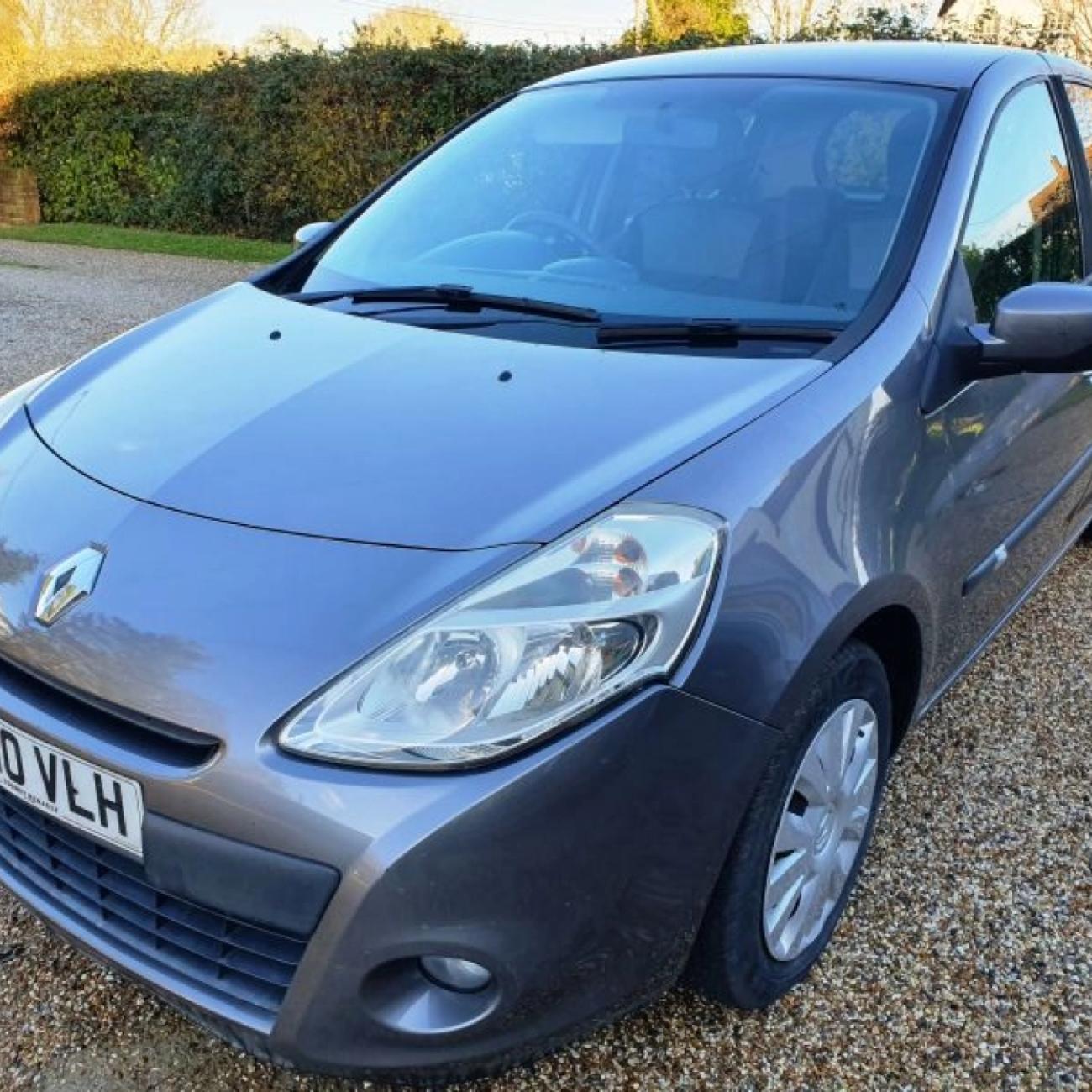 2010 Renault Clio Expression VVT 1.6 Automatic