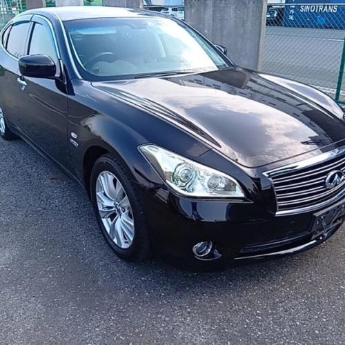 Nissan Fuga 350 GT VIP model V6 313ps 7 speed auto, 70,400 miles, RWD, November 2011 in Black, this is the VIP model so has a massive spec as below