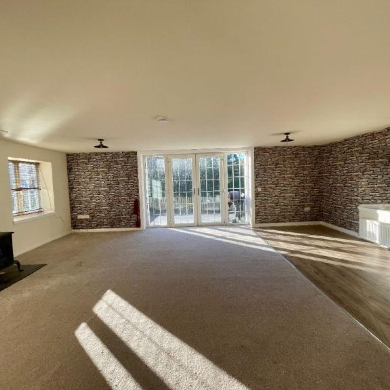Three Bedroom, two bathroom country house