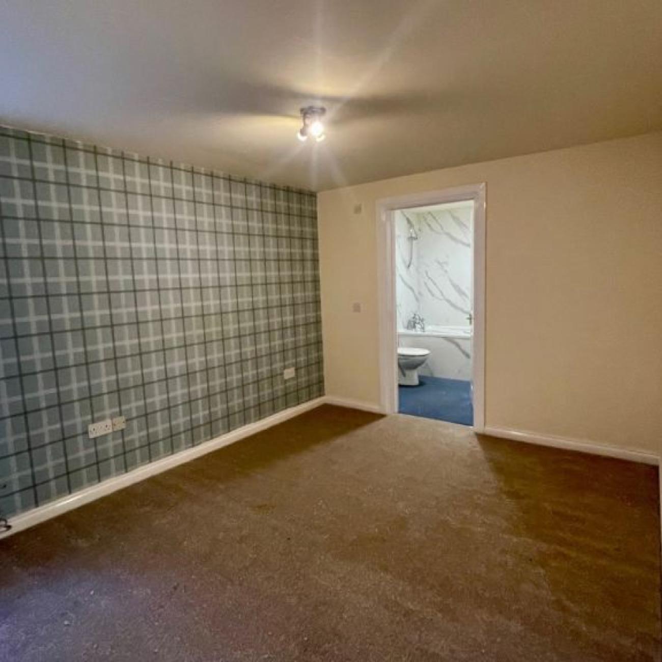 Three Bedroom, two bathroom country house