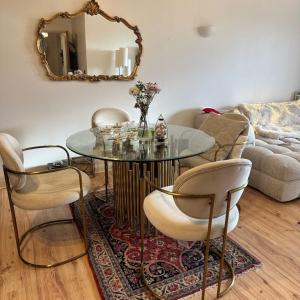 Cosy flat near by station