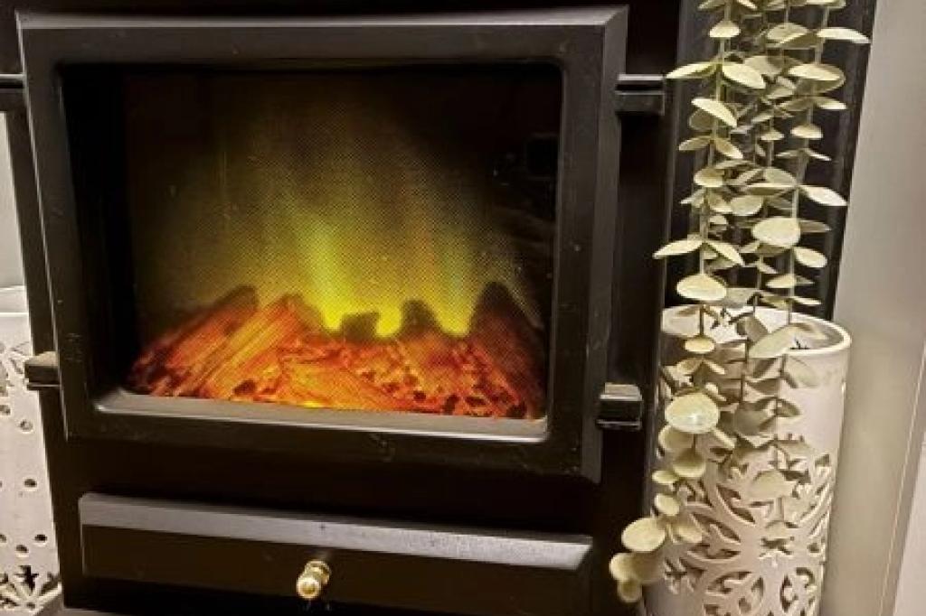 2 lovely fire places
