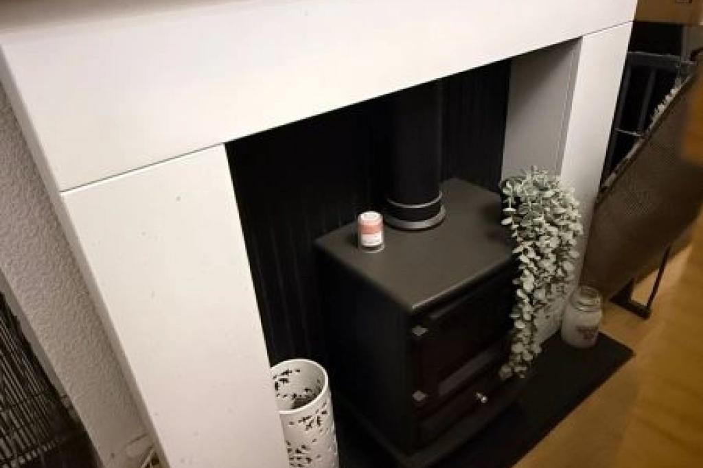 2 lovely fire places