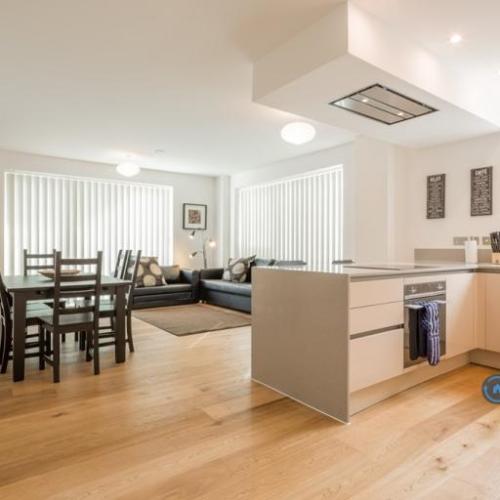 2 bedroom flat in Nine Wells Road, Trumpington, Cambridge, CB2 (2 bed) (#2612807)