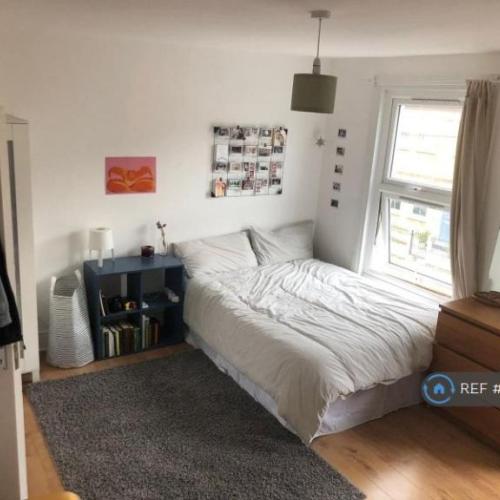 4 bedroom house in St. Louis Road, Gipsy Hill, West Norwood, Brixton, Dulwich, (4 bed) (#2614617)