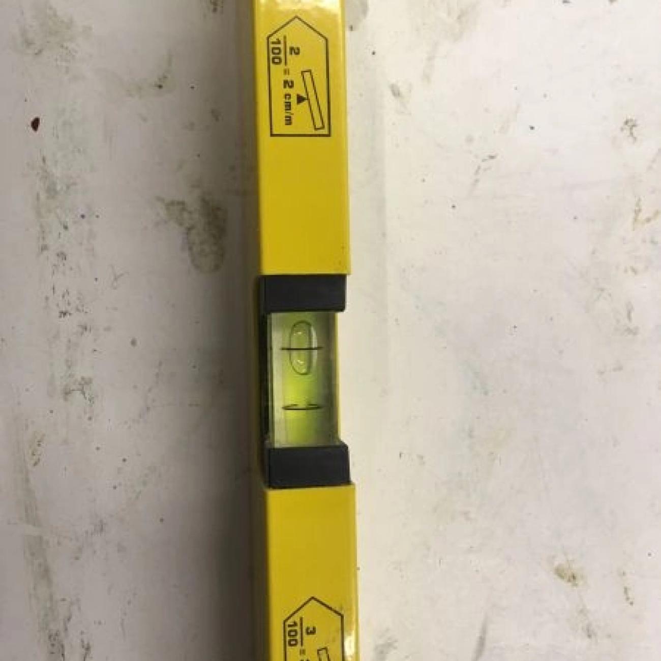 SPIRIT LEVEL for determining Patio Slope / Fall
