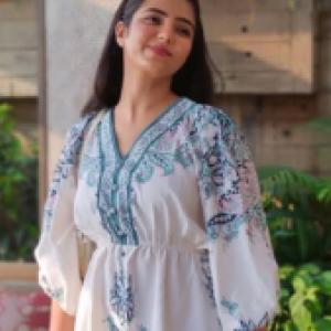 INDIAN STUDENT GIRL AVAILABLE FOR SERVICES AND FUN 