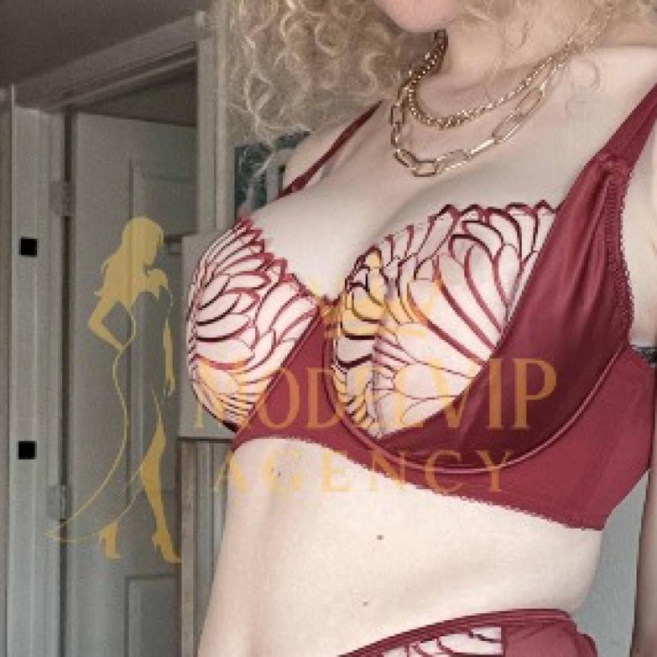 Louisse Gardner – Trans Elegance & Exquisite Sensuality
