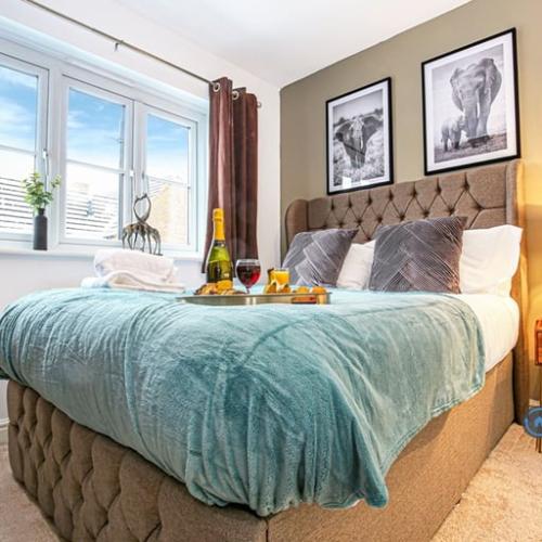 4 bedroom house in Roman View, Deanshanger, Milton Keynes, MK19 (4 bed) (#2302028)