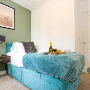 4 bedroom house in Roman View, Deanshanger, Milton Keynes, MK19 (4 bed) (#2302028)