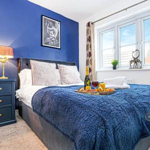4 bedroom house in Roman View, Deanshanger, Milton Keynes, MK19 (4 bed) (#2302028)