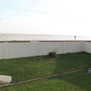 1 bedroom in Coast Road, Littlestone, New Romney, TN28 (#2352191)