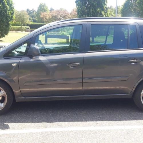 Vauxhall zafira 1.6 petrol Grab a Bargain, Reliable Vehiclel
