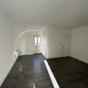 Flat to rent