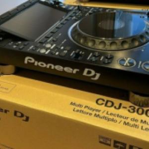 Pioneer CDJ-3000, Pioneer DJ DJM-A9, Pioneer DJM-V10, Pioneer CDJ-2000NXS2, Pioneer DJM-900NXS2