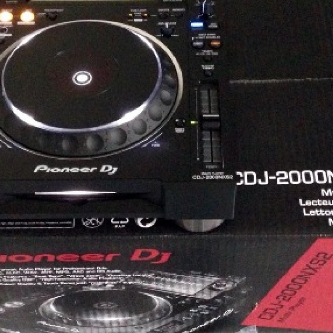 Pioneer CDJ-3000, Pioneer DJ DJM-A9, Pioneer DJM-V10, Pioneer CDJ-2000NXS2, Pioneer DJM-900NXS2