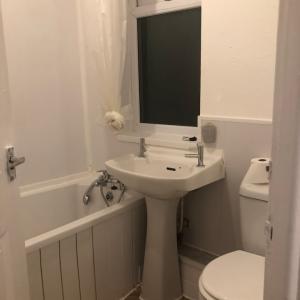 3/4 bed house for rent M8 4RE