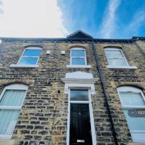 1 bedroom in Yews Mount, Huddersfield, HD1 (#2474503)