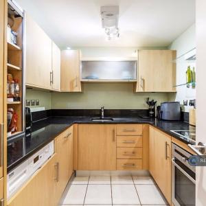 2 bedroom flat in William Road, London, NW1 (2 bed) (#2498604)