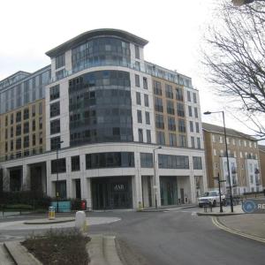 2 bedroom flat in Nacovia House, London, SW6 (2 bed) (#1906497)