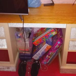 Solid Wood Dressing Table With 6 Drawers