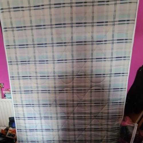 Double bed Queen size