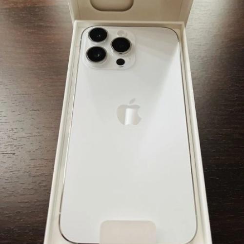 New Unlocked Apple Iphone Pro Max 265GB [Silver Colour]