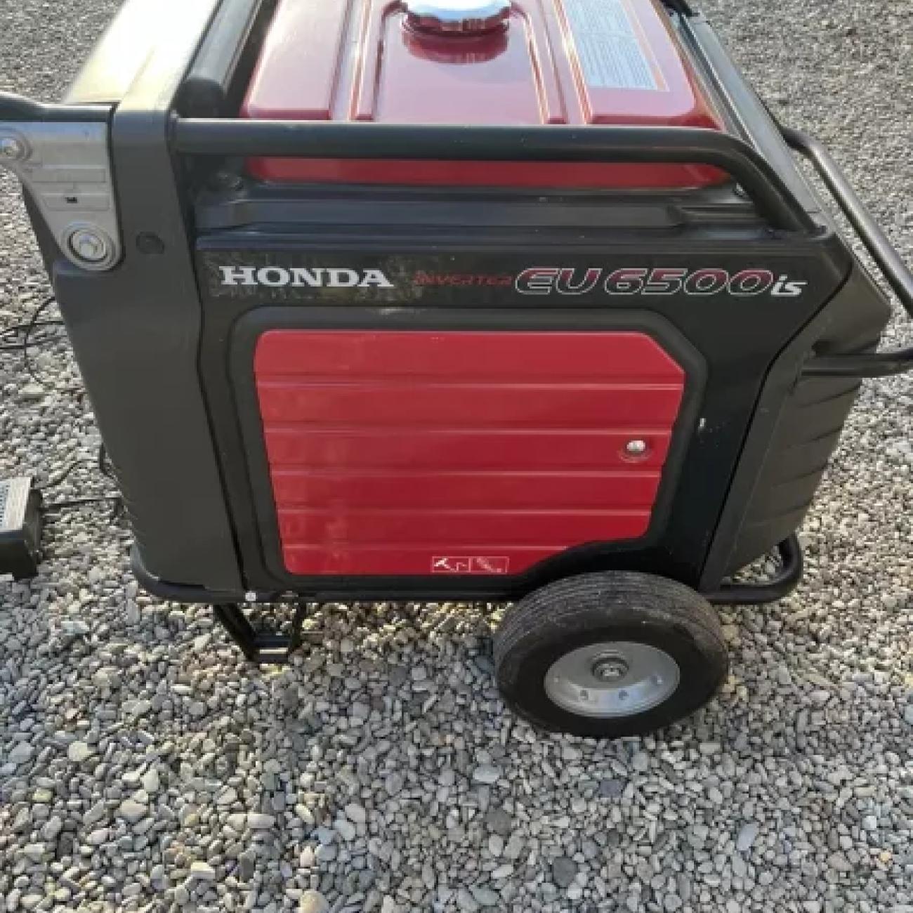 Honda EU6500IS Generator - Barely Used, Low Hours, Excellent Condition!