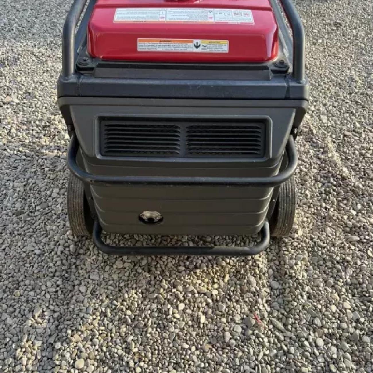 Honda EU6500IS Generator - Barely Used, Low Hours, Excellent Condition!