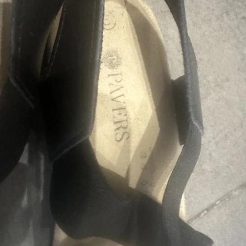 Pavers sandals