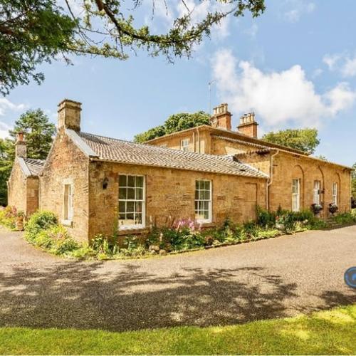 5 bedroom house in St Johns Cottage, Maybole, KA19 (5 bed) (#2362798)