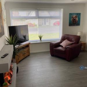 3 bedroom house in The Roundmeade, Maghull, L31 (3 bed) (#2376920)