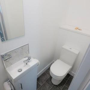 1 bedroom in Queen Marys Road, New Rossington, Doncaster, DN11 (#2493374)