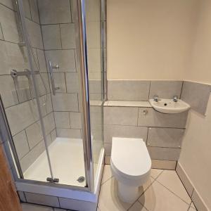 New Studio Flat in Luton available. On Dallow Road