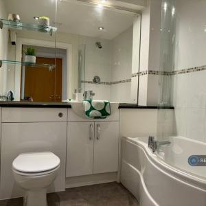 1 bedroom flat in Saddlery Way, Chester, CH1 (1 bed) (#2548030)