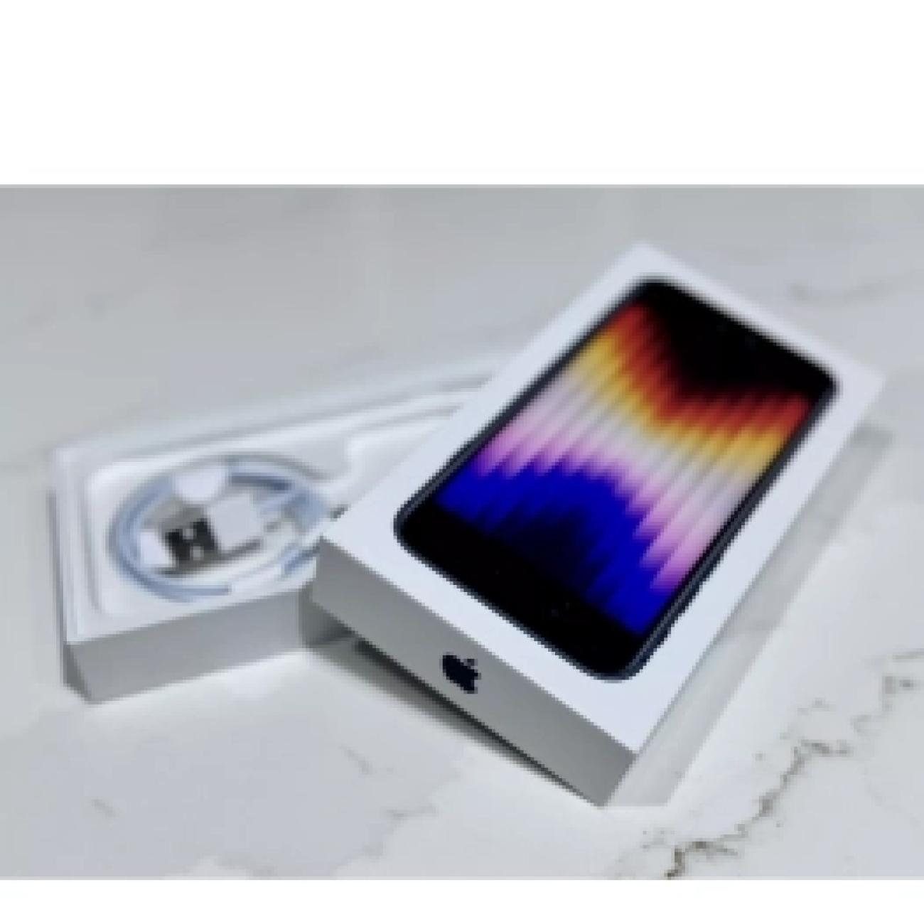 APPLE IPHONE SE 3rd GENERATION MIDNIGHT UNLOCKED 64GB IN EXCELLENT CONDITION WITH ORIGINAL BOX CHARGING LEAD INCLUDED