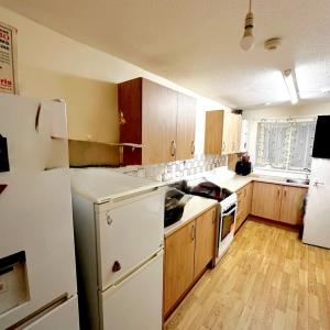 PRIVATE LANDLORD
