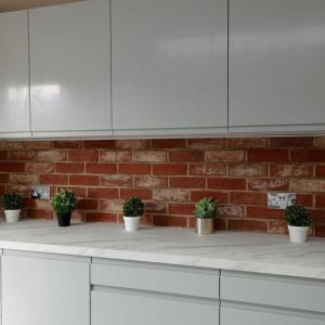 2 Bed Terraced House for Rent, Garden, Parking, RG1