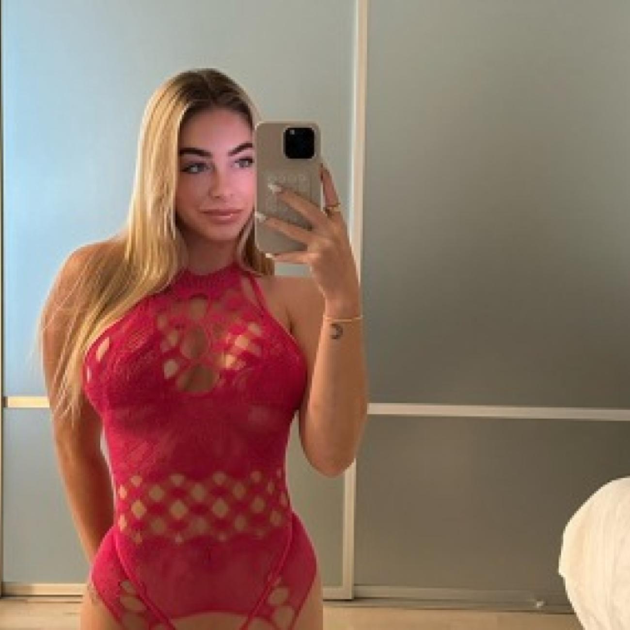 AVAILABLE FOR INCALLS AND OUTCALLS SERVICES 🍆🍑🩷