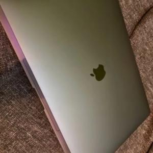 MacBook Pro Touch Bar 15.4” 2018 Space Gray High Spec