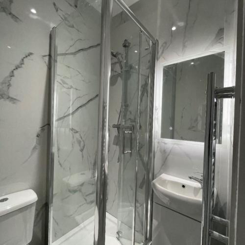 Studio Flat 3 Newly Built Colindale NW9