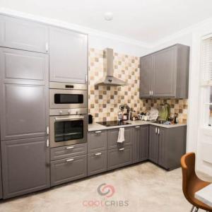 Large bedroom with bills included in Star Street, Paddington, W2.-Ref: 302