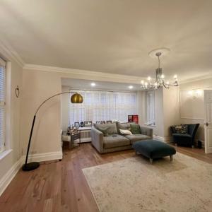 Rent 5 Bedroom House - Totman’s Road, Cuffley EN6