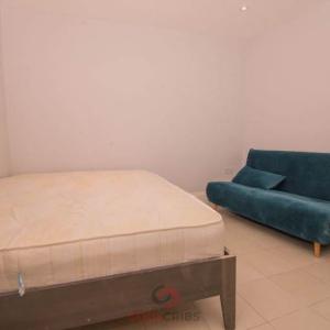 Studio in Blythe Road, Shepherds Bush, W14-Ref: 85